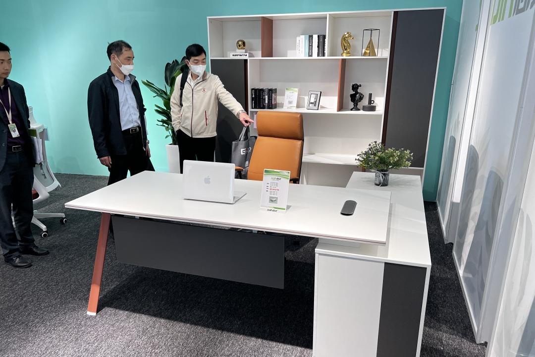 洞见价值 赋能新生|荣耀在线开户开展广州家具展赋能分享会