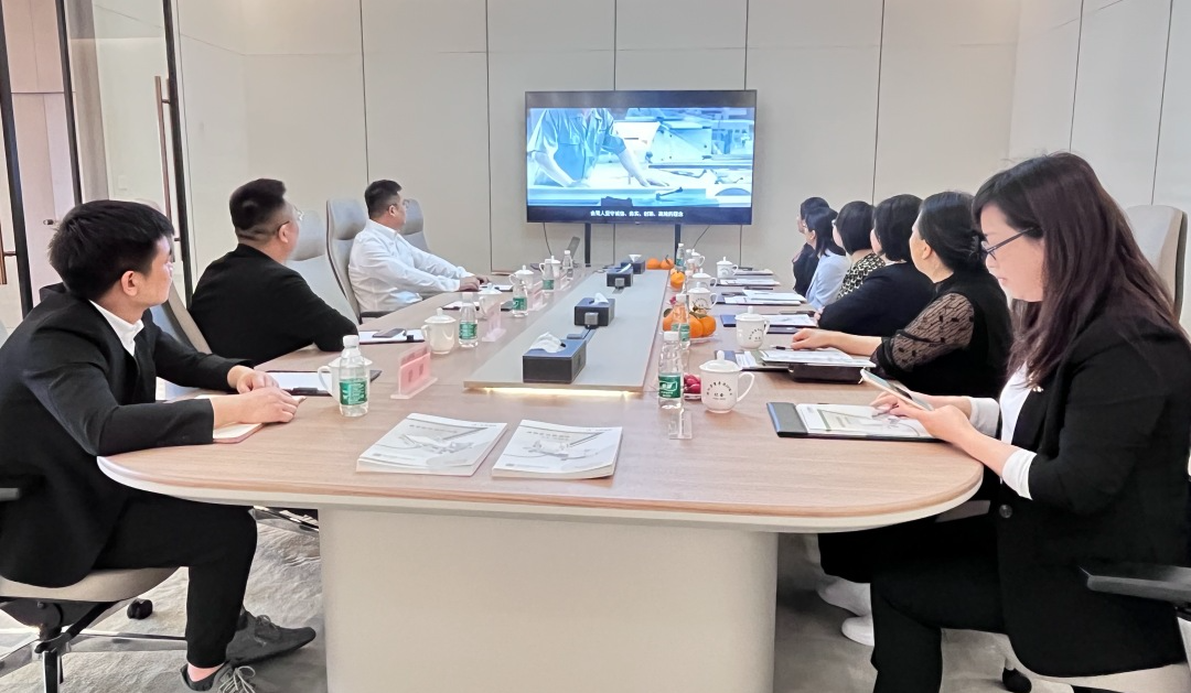 面对面传经送宝 心连心砥砺前行|省护理学会专家一行莅临荣耀(中国)